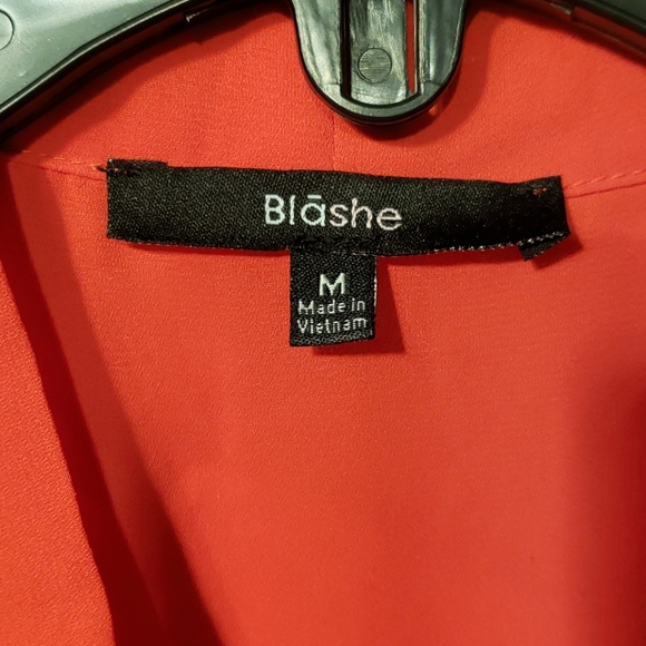 Bláshe coral/red button up Blouse - Picture 4 of 5